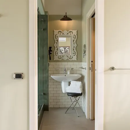 La Boheme Konukevi 4*